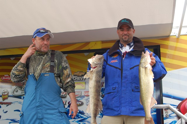 72A52B2F-7BF8-404F-9860-AE96FF3E258B