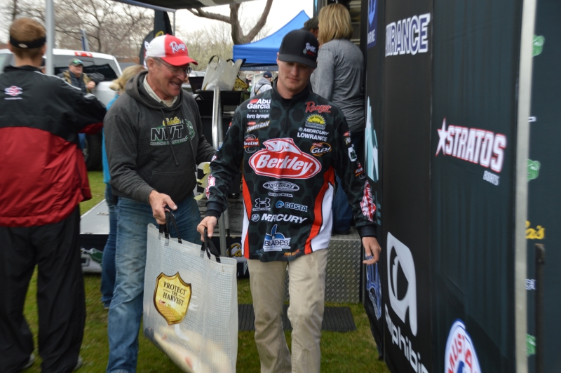 72AFA699-EDF8-455C-998A-050B27632AA2