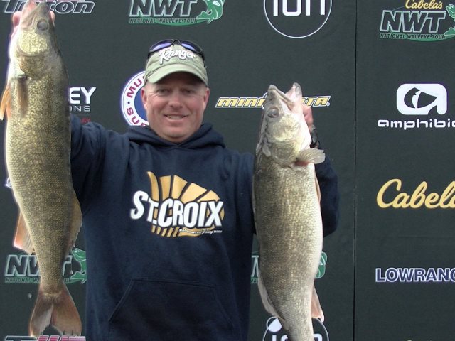 72BF952B-9E19-4ADC-B314-62D5C0592ADE