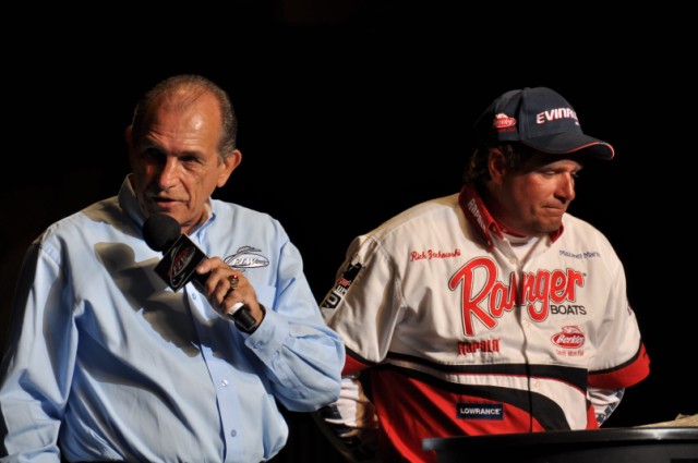 72D0563A-34A5-4345-B73E-0A6967D17979