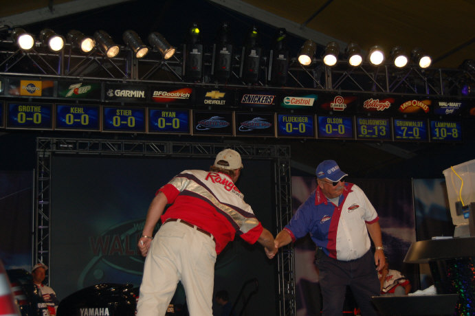 72E9B3A7-805C-4707-BBA7-20C0C2B28D78