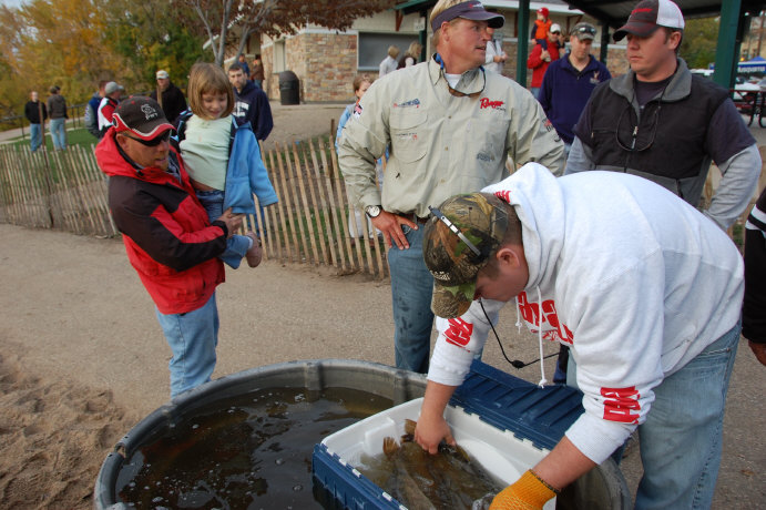 733522DD-352C-46BB-BEDE-907A32750269