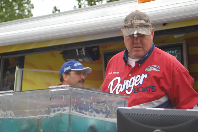 738CE907-C554-4BB5-B949-7D2871FEB7D5