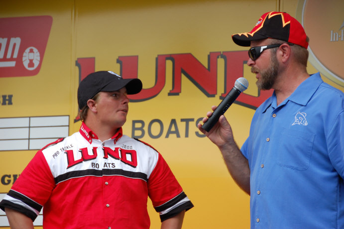 73A6BC55-CF15-4EA1-999F-62AAE1A6A021