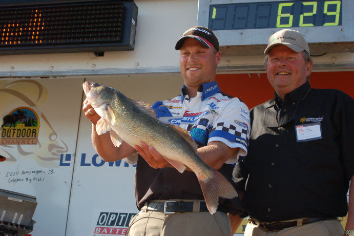 73BB0287-0D76-462E-9D4B-AEB37DF6043C