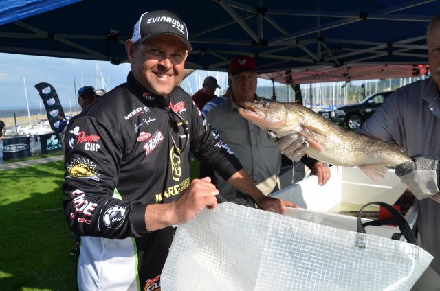 73F40CFC-4772-4F11-9126-28FD1EBED6BF