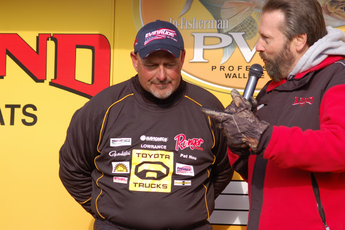 74075052-D7D5-4FEB-8A99-1472C041C52F