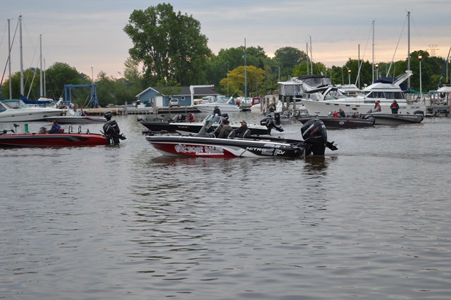 7473F627-E9A4-42FF-9FCC-355E876E5138