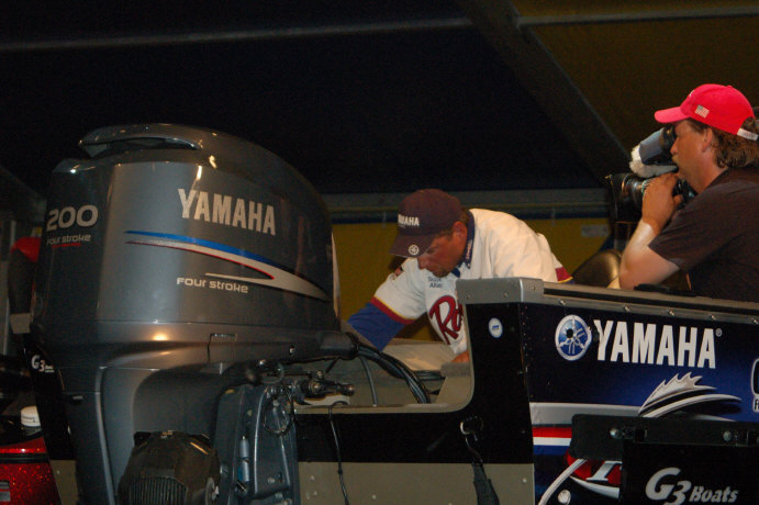 74DA0CEB-8550-453C-83D3-AF5D4C8511C6