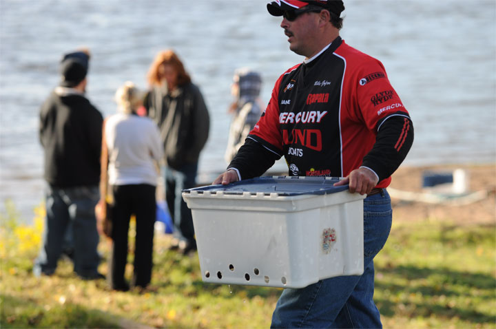 74F34BD9-FCC2-4D2E-AE6E-F96C378D9348