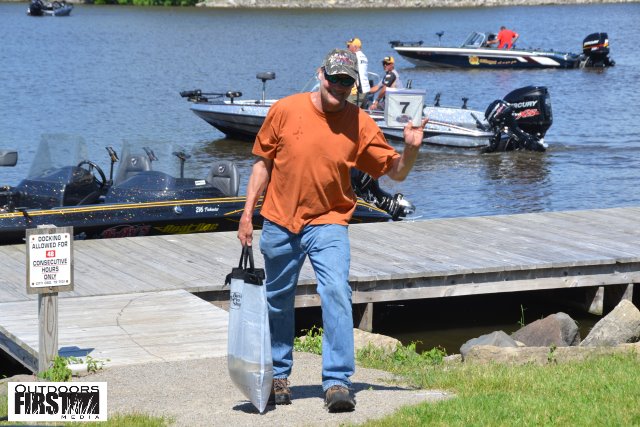 75054104-41FC-4F4C-8A0A-E346F1FE339A