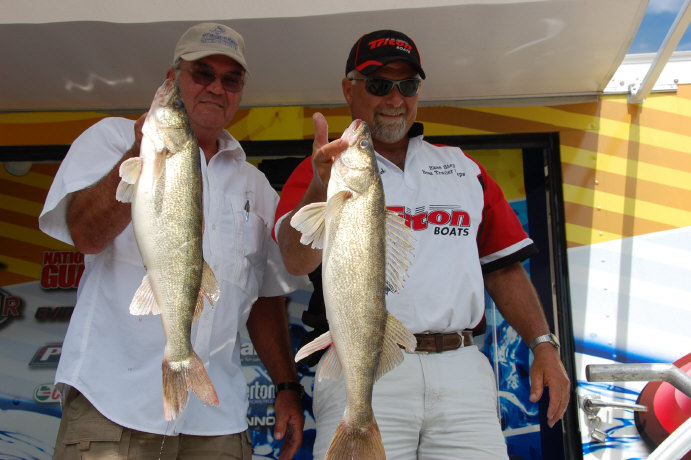 750B0F85-6BF5-4961-84E5-C403E0DF57FD