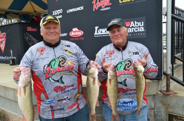 7540F984-62FA-4B3C-BF5E-09BD88336A4C