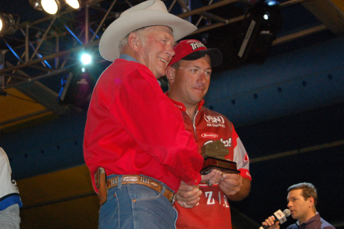 75432FF9-898A-4916-9EED-CDF6ECE8172C