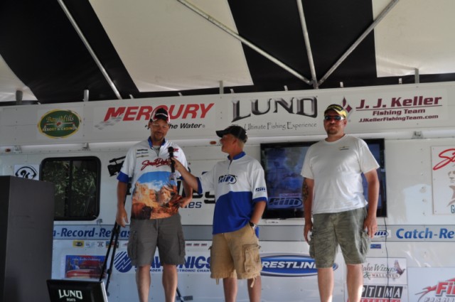 75572C9F-537B-4CB6-8178-7F9291D60064