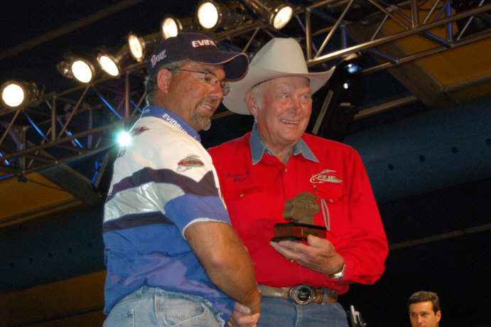 757F7785-8AA0-49A0-B7AE-3FAC7BD8FD08