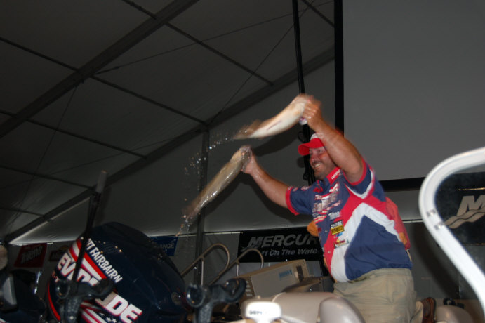 7586FE0C-58D0-4B52-AC3C-8E5627AB2A9E