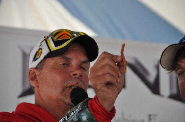 759EB6B9-E170-463D-BD8C-E2060025C374