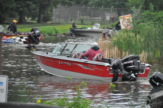 75ABA963-DFAF-47C2-B9B3-83E4CEE0DAB0