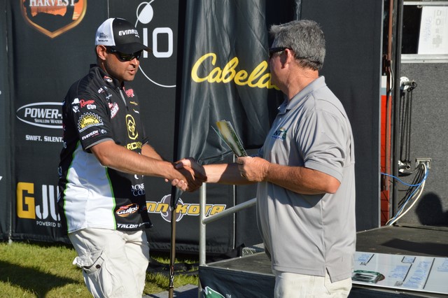 75B1DB71-5661-4E3D-A168-0C0DE98A118D