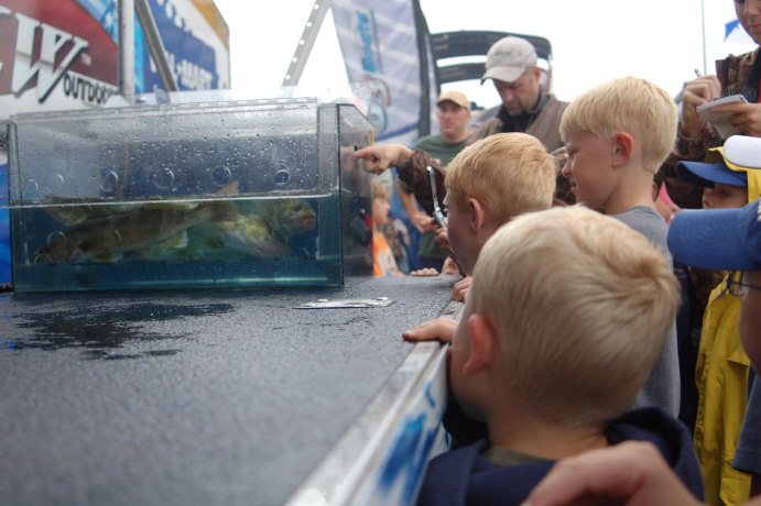 75E2AE2B-E54B-49E1-8EB5-9DE6C2C72884