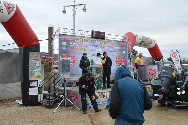 75F9E152-2171-496D-A567-F85080BBA65D