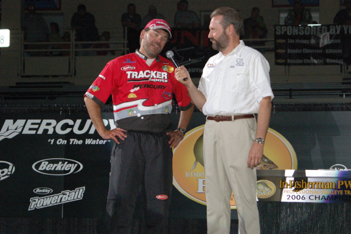 75FF86CE-5084-4123-A27A-1499D9F7E61F