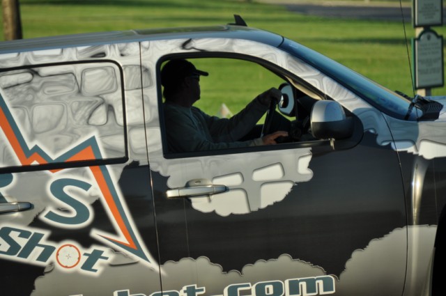 76195F27-AB44-40E1-B864-937BC7D19773