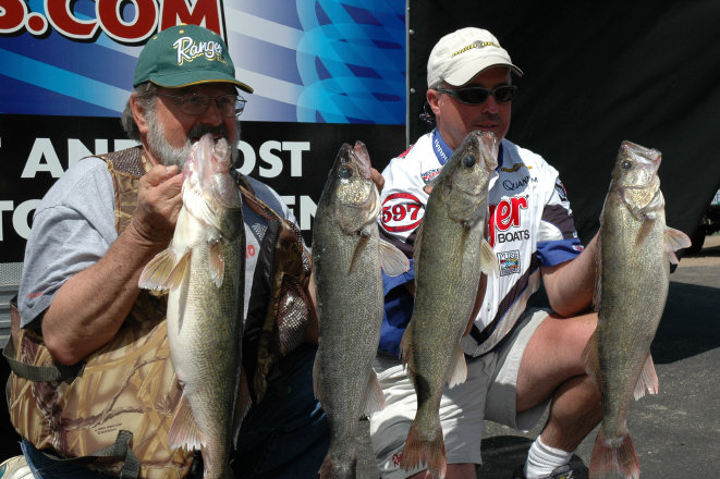 76A7A87A-B426-407A-BCD7-0B10CD3FACE7