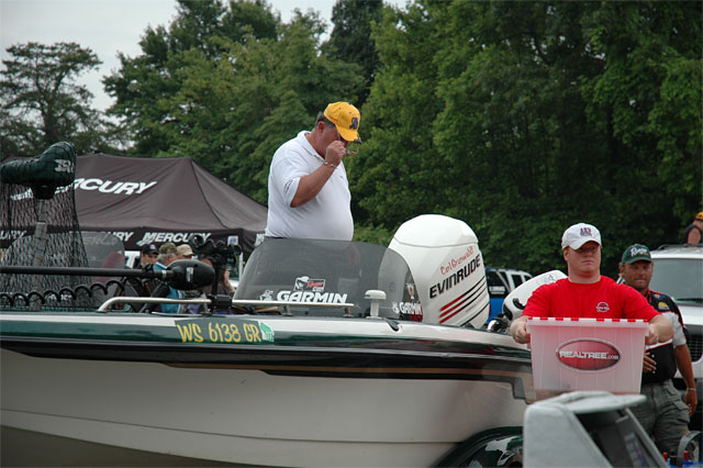 76A970D2-E89D-4F9C-96B6-0DA66E350FEE