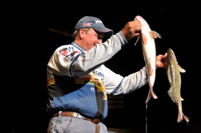 7738F28D-659D-4354-8A73-CEE065566953