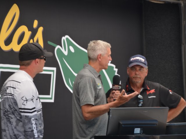 77551585-6EB8-4345-AEFF-568D8F627B33