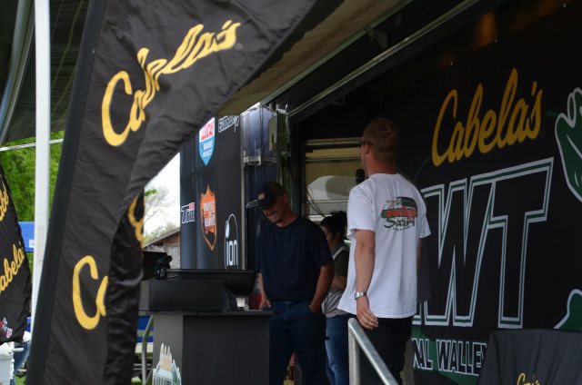 7764296E-90E9-44D7-9A10-9A4ECDDCB210