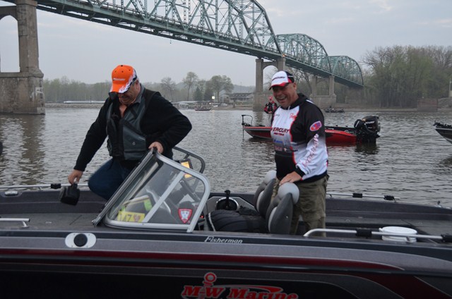 776FA975-F44F-4127-A661-6875C6F2725C