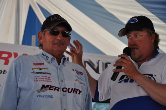 7782D4B2-68CA-4B25-9031-3746C24AAB83