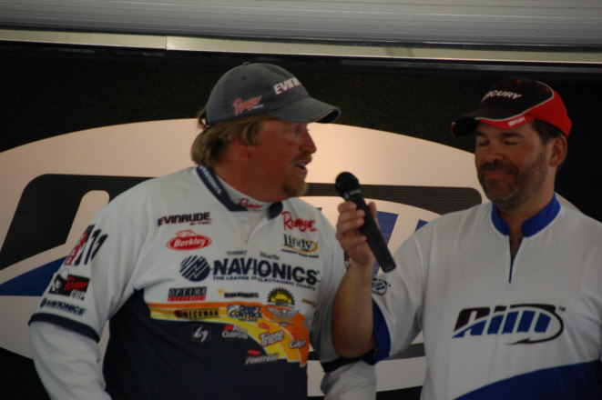 7783C9DD-4D42-45E4-90BB-5BE386211651