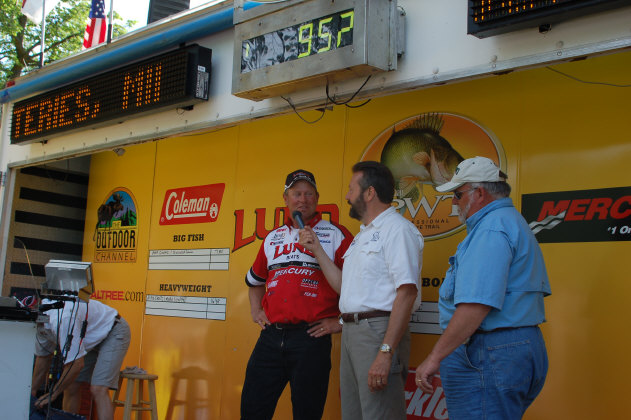 778FE05F-1404-4308-AAD9-E0C288BB9275