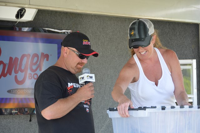 77C659E3-664B-4716-8EC3-16B9DB1AE01E