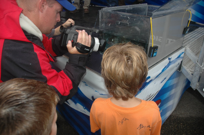 78149EE7-7C6E-4CF0-A3D9-4F1E1D571025