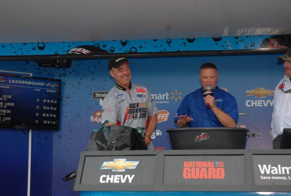 78220D25-5759-445B-A447-4AC40A9D5CB5