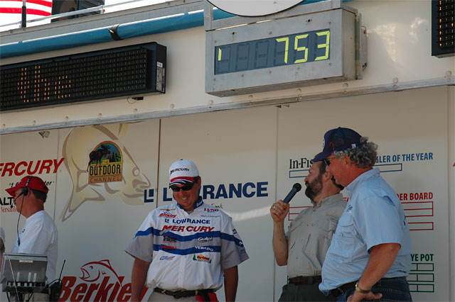 785C07B8-5402-44FE-9FA0-096E4CB75F1E