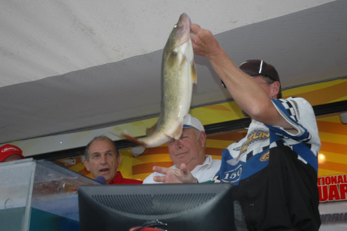 785FC507-F35E-402A-BF61-68DBBAC9517C