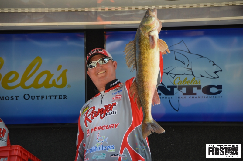 78B17686-BD34-4A06-A30B-E8C53F0497AF