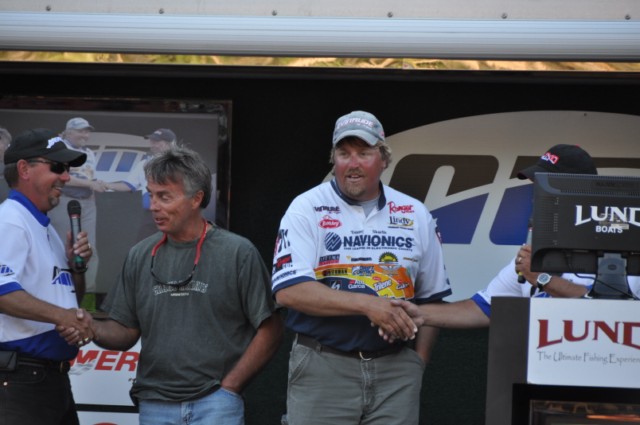 78CA76EE-C65F-4C1C-B64E-C4732ABD7F9F