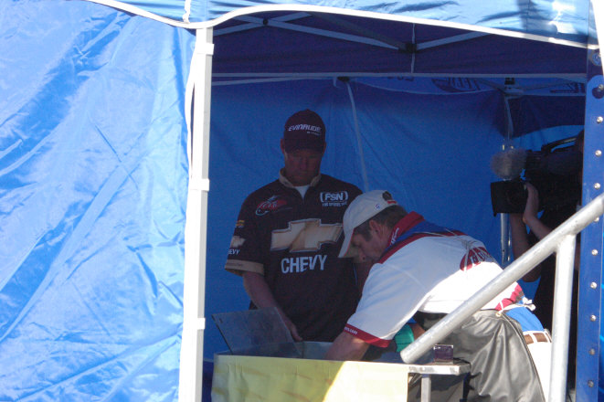 78D9D196-1F16-49A3-8AAF-85A066D24D9A