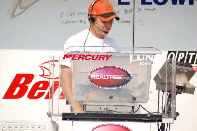 78DA54C8-DB53-43B9-BE1E-59AF78254055