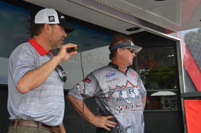 7931FF98-A7E1-43E0-A0A3-C0696E0F4844