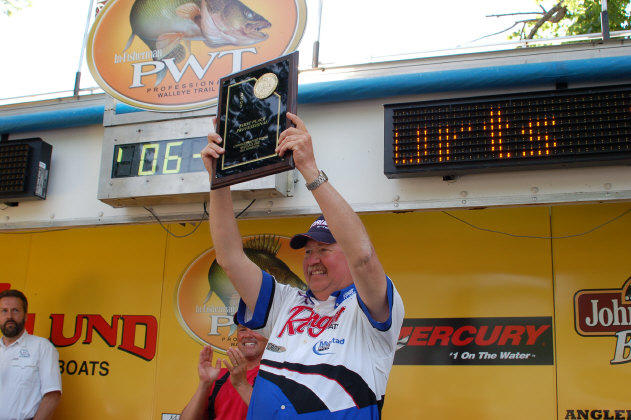 79738105-006C-49E0-87A0-B94B6A893CA6