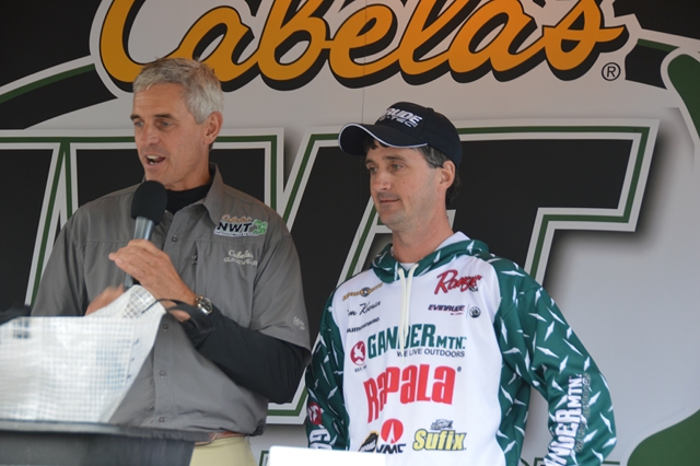 79ABEDF2-B6CF-43AA-A6AC-06DE235D60CE