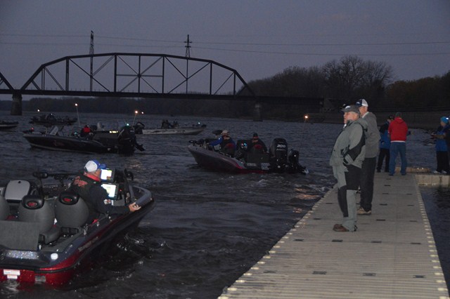 79C89958-656A-434F-821B-78CF83CE7B43